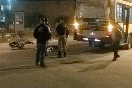 ACIDENTE FATAL EM DIVINÓPOLIS: jovem morre atropelada por ônibus